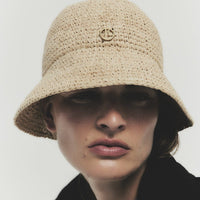 Pierce Bucket