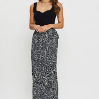 Black Knit Top Sleeveless Sweetheart